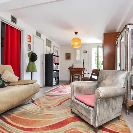 Stunning In With Kitchen * Καν-συρ-Μερ
