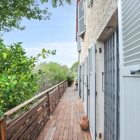 2 Bedroom Beach Front Apartment In Cagnes-Sur-Mer * Cagnes-sur-Mer